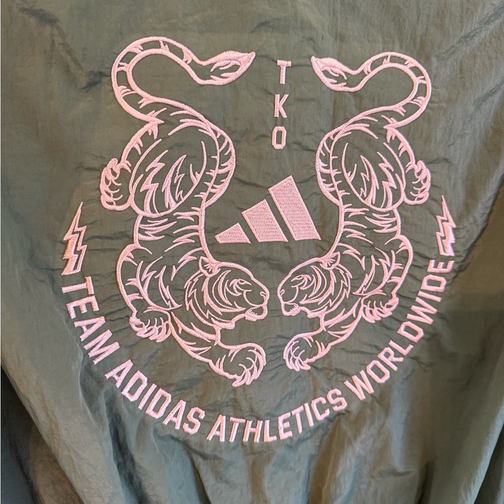 Adidas VRCT Gray Woven Legend Green Jacket with Pink Stripes *NEW WITHOUT TAGS* - Picture 10 of 13